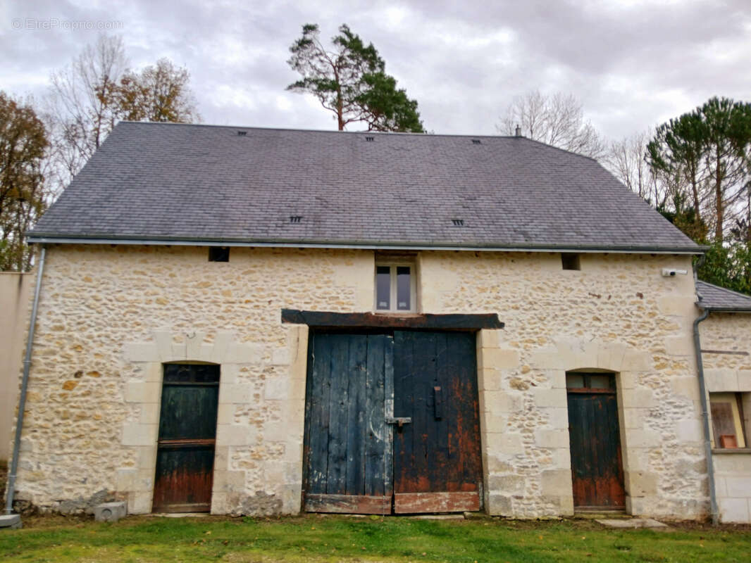 Maison à VILLELOIN-COULANGE