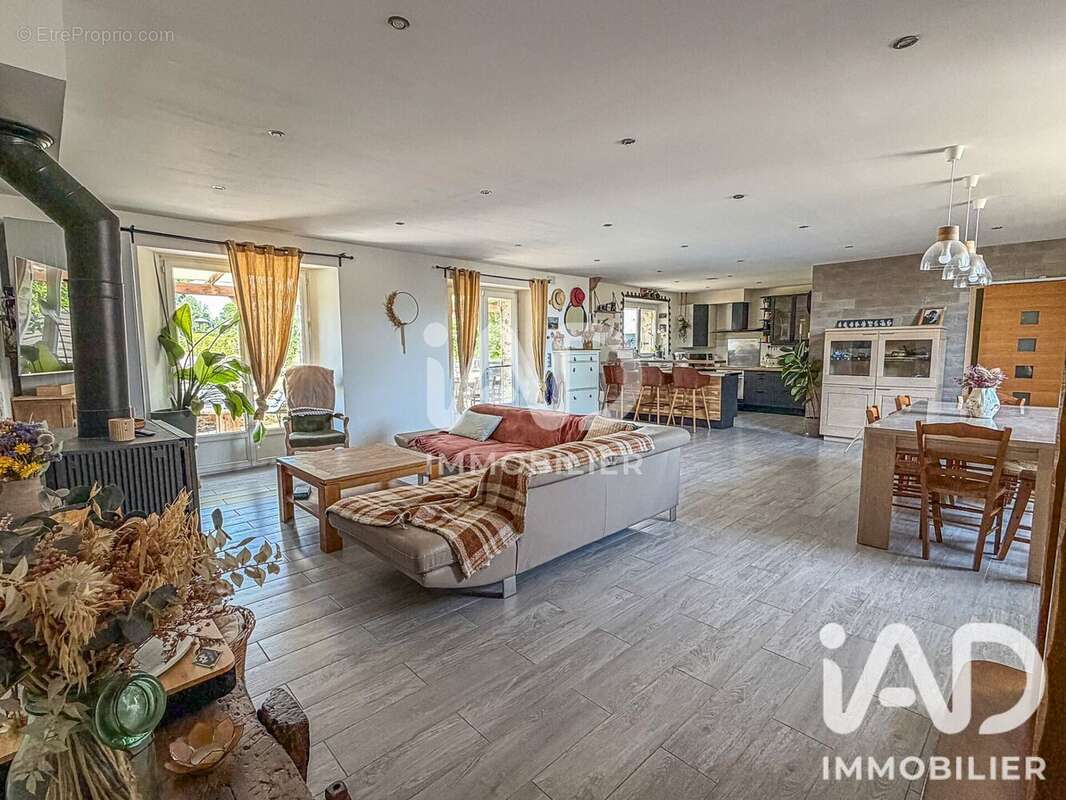 Photo 2 - Maison à MONTMIRAIL