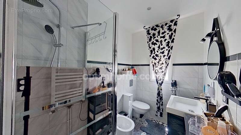 Maison à CHENNEVIERES-SUR-MARNE