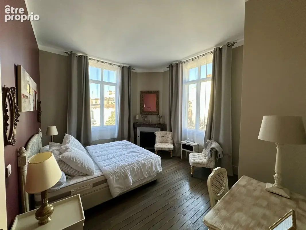 Belle maison de ville offrant 11 chambres - photo 8