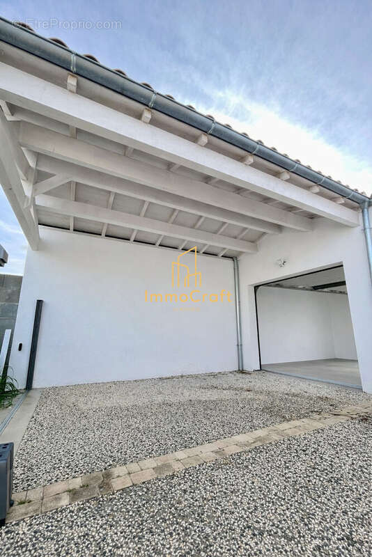 Maison à AIGREFEUILLE-D'AUNIS