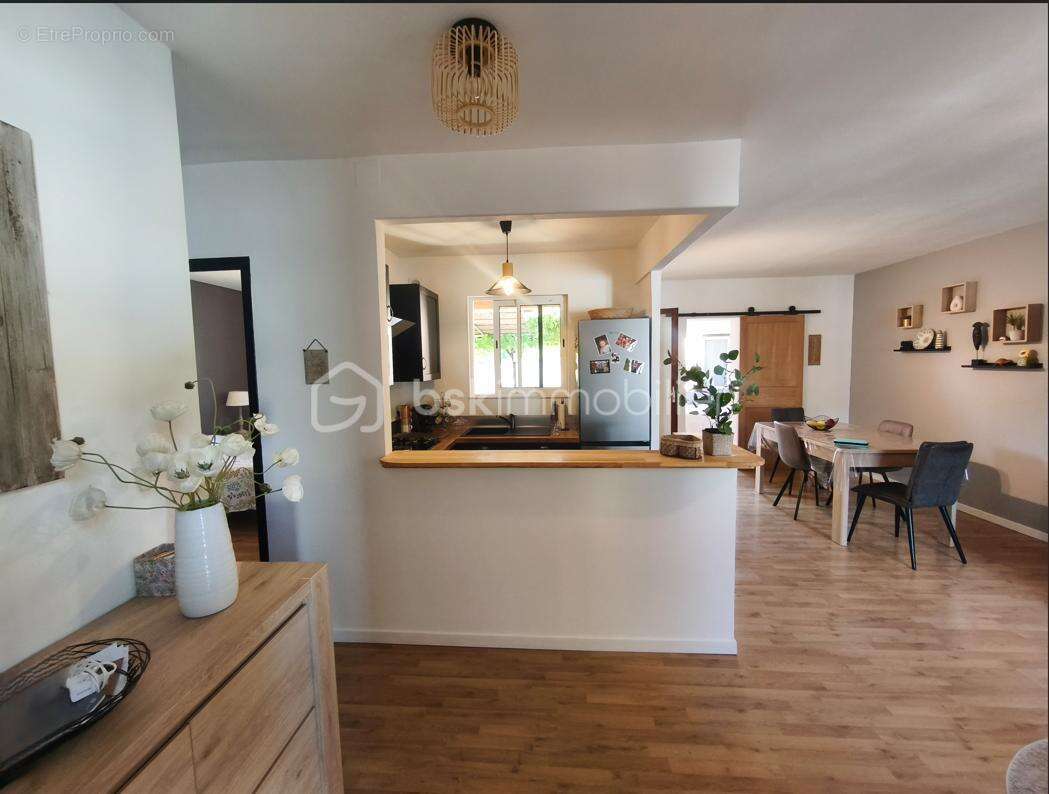 Villa plain pied Type 3 avec garage et jardin - photo 7