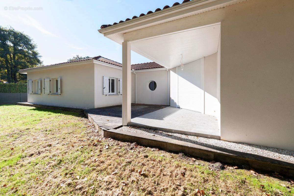 Maison à SAINT-AVIT