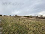 Terrain à VILLENEUVE-DE-BERG