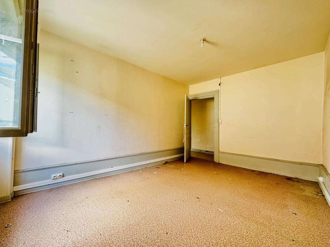 Appartement à SAULT-BRENAZ