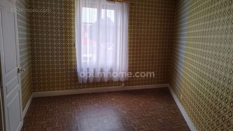 Maison à LISLE-EN-RIGAULT