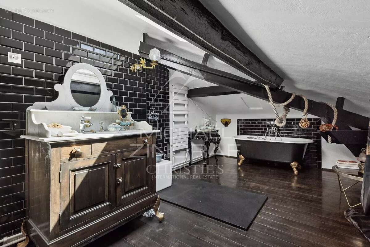 Maison à GRASSE