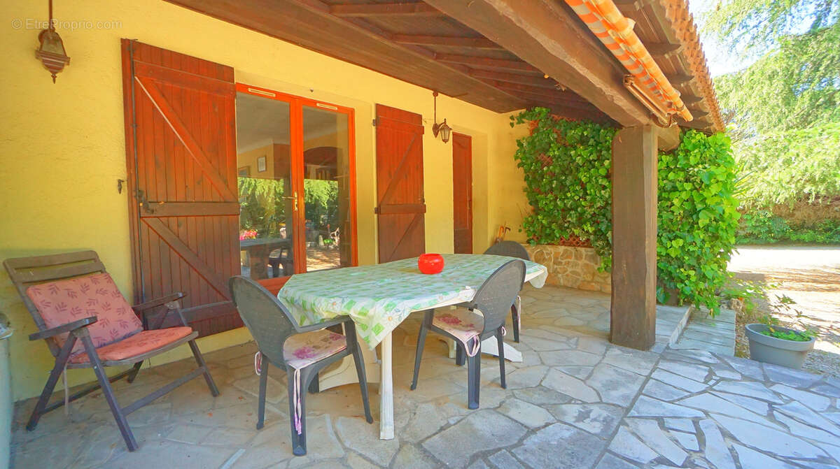 Maison à PEYMEINADE