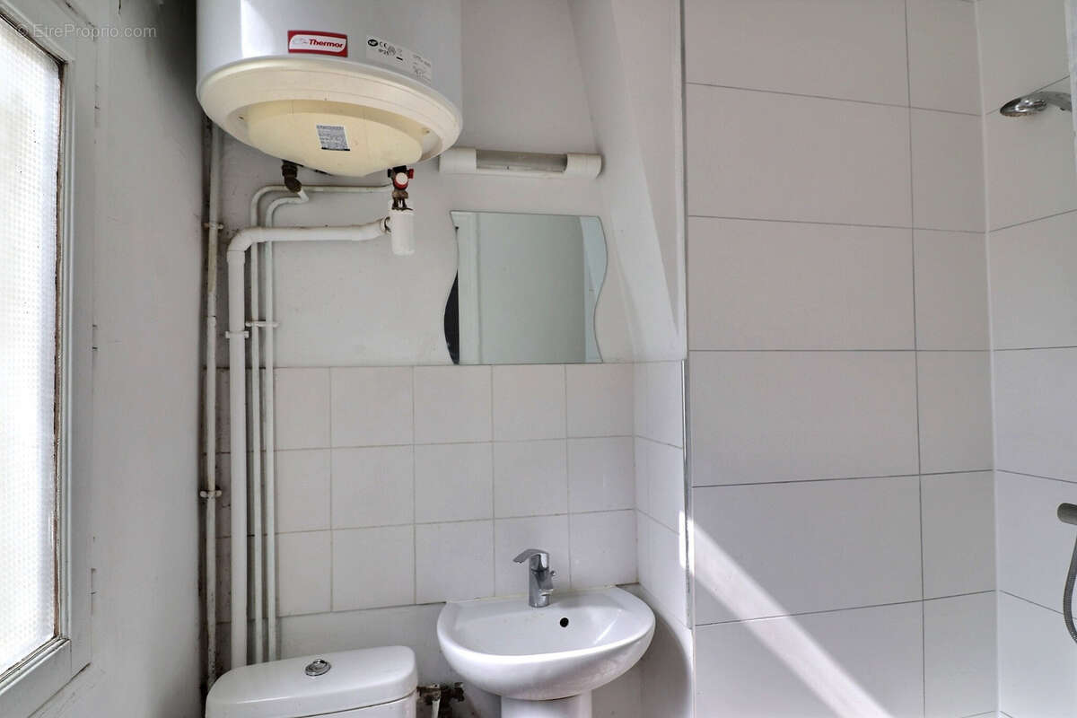 Appartement à PARIS-14E