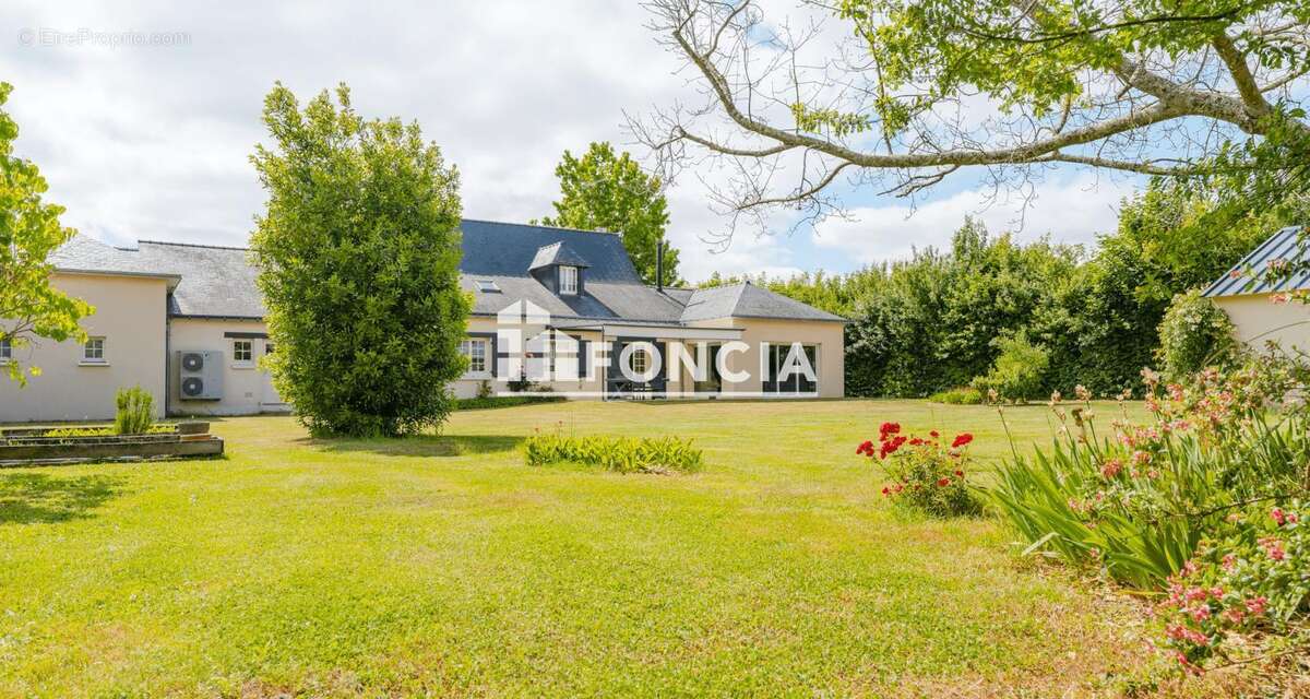 Maison à SAINT-BARTHELEMY-D&#039;ANJOU