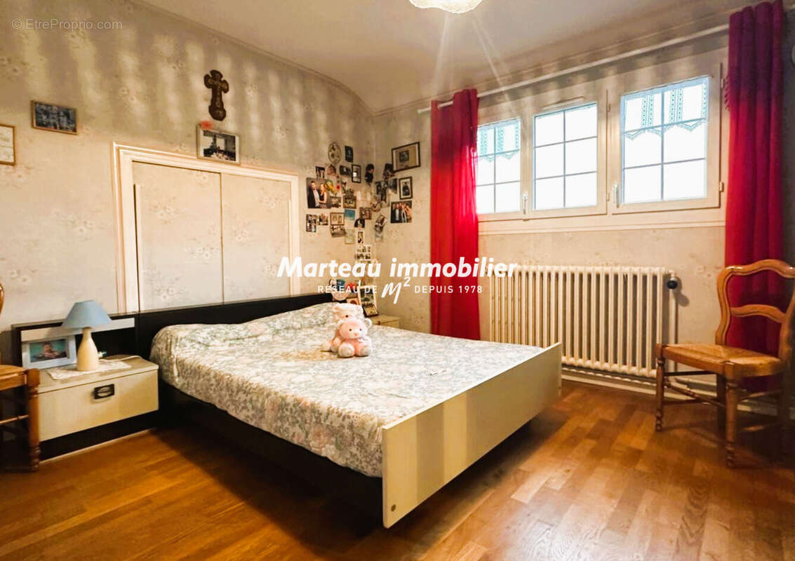 Maison à SAINT-PAVACE