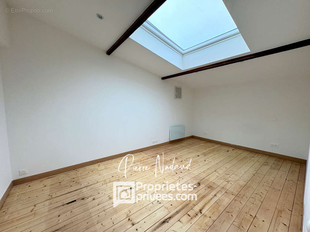 Maison à SAINT-EMILION