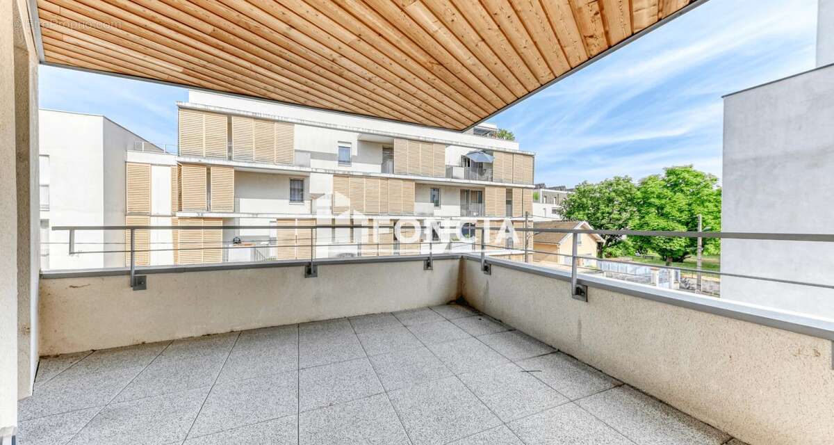 Villeurbanne- T3 avec terrasse et son garage - photo 2