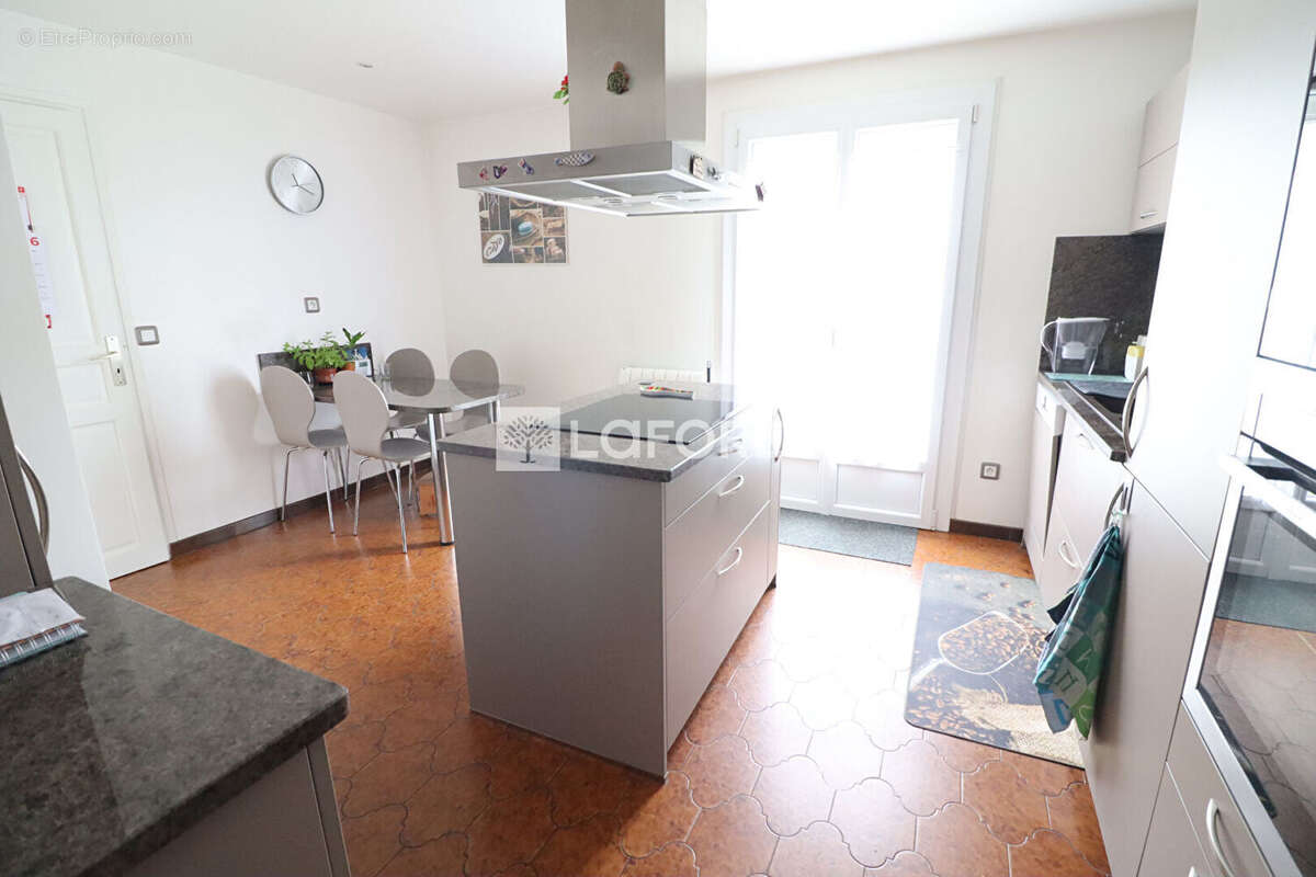 Maison Conflans Sainte Honorine 8 pièce(s) 130 m2 - photo 3