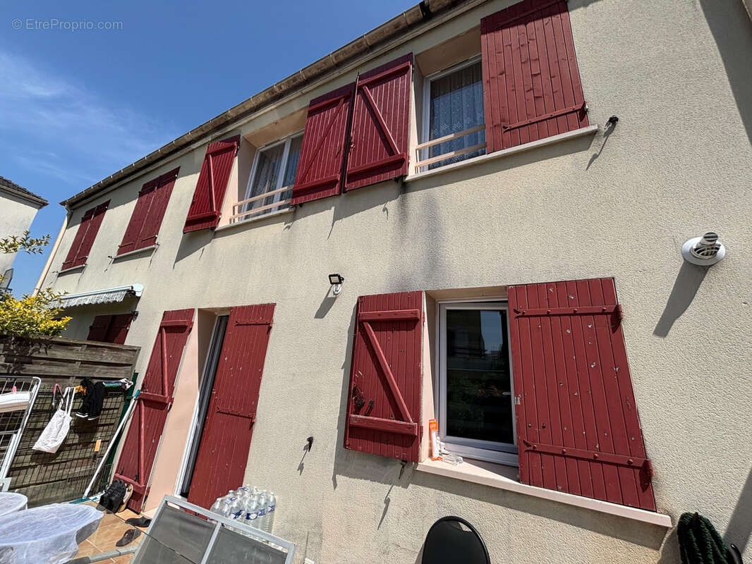 Maison à VILLETANEUSE