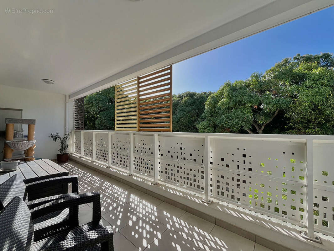 Appartement à L'ETANG-SALE
