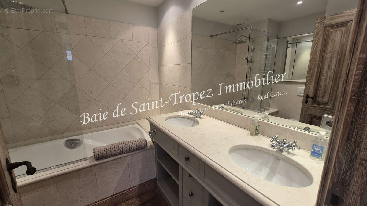 Appartement à SAINT-TROPEZ