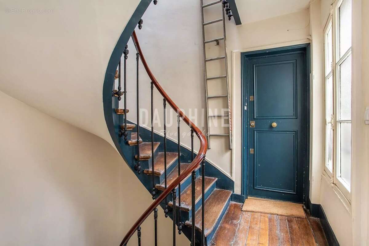 Appartement à PARIS-7E