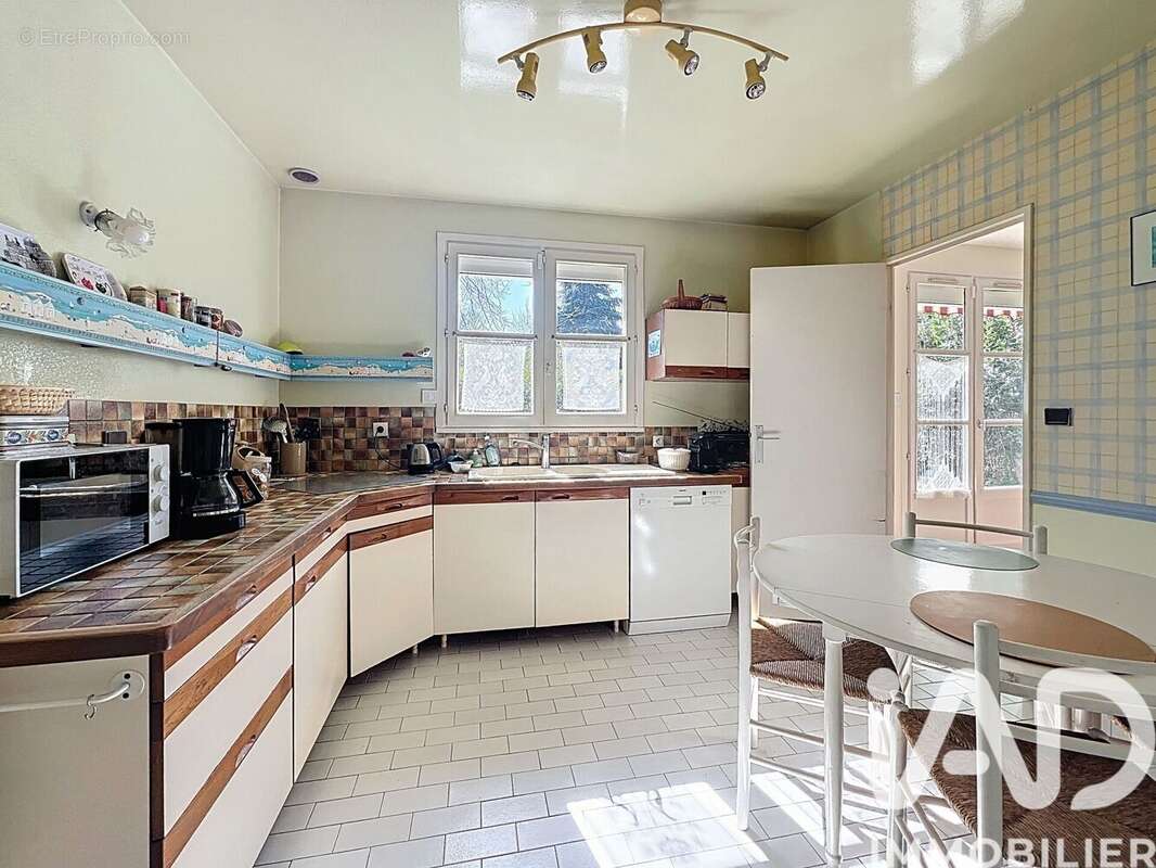 Photo 6 - Maison à VERRIERES-LE-BUISSON