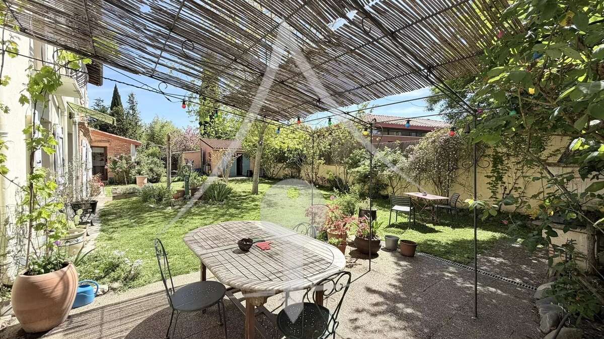 Maison à LE FAUGA