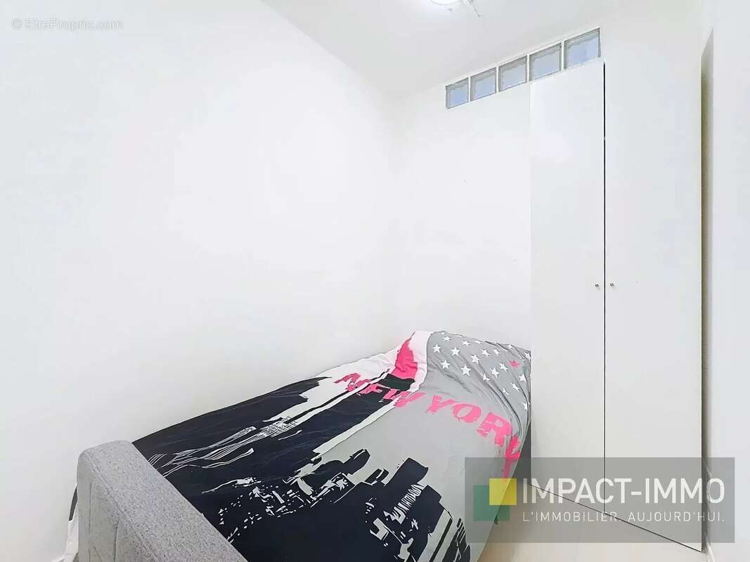 Appartement à COURBEVOIE