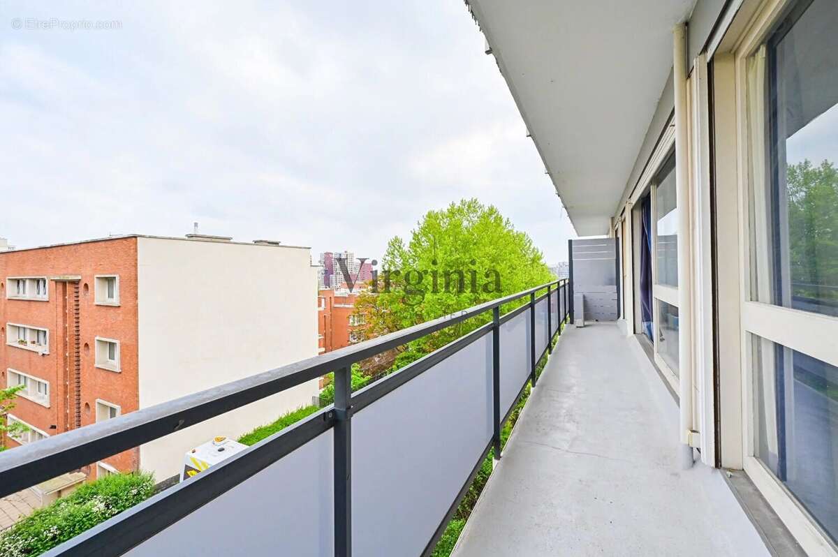 Appartement à CHARENTON-LE-PONT