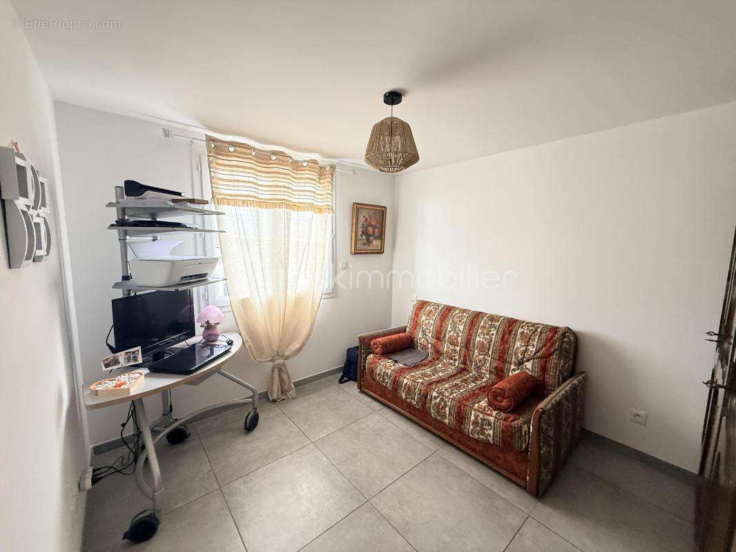 Villa t4 3 faces r+1 suite parentale - garage frontignan - photo 3