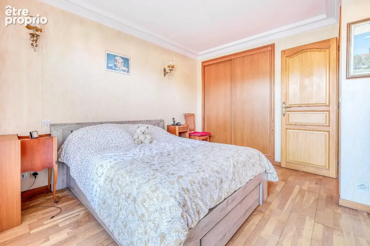 Christophe Michaudelle – CAPIFRANCE vous propose à Meaux : vivable de plain pied - DPE en D - 5 pièces - 155 m² - 3 chambres (4è - photo 17