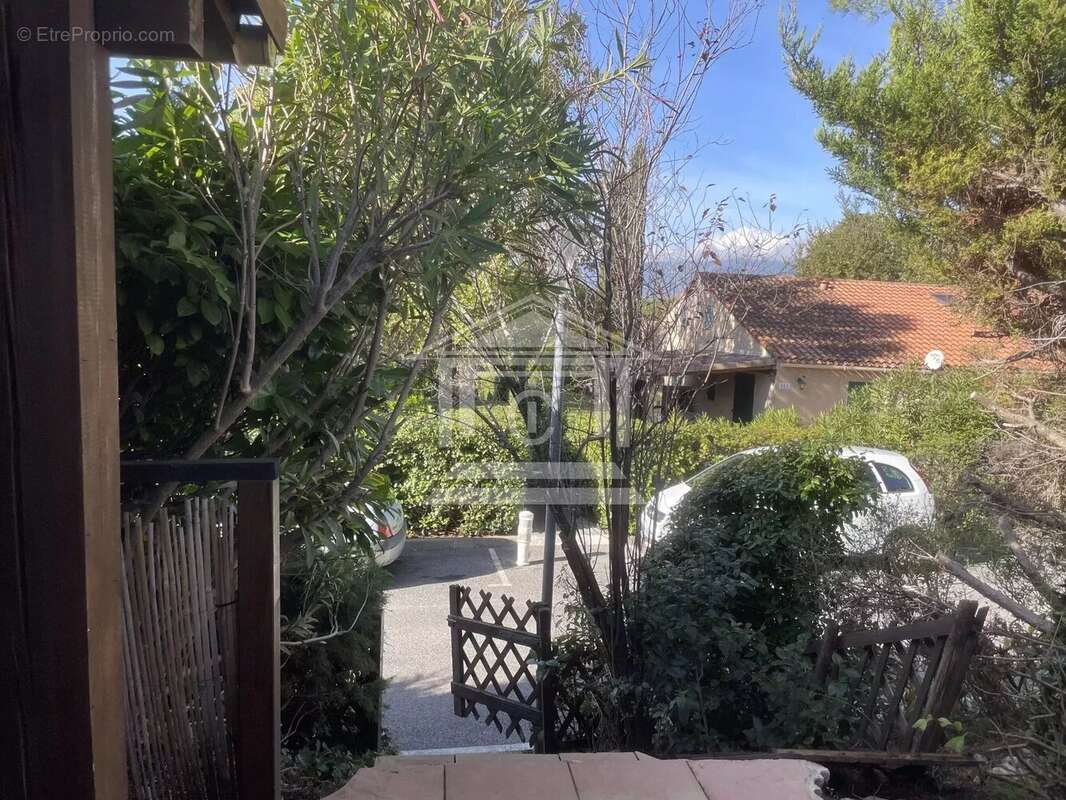 Maison à TOURRETTES