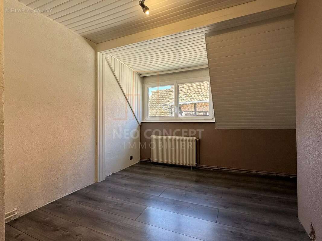 REICHSHOFFEN Maison centre-ville de 6 pièces avec 3 garages - photo 10