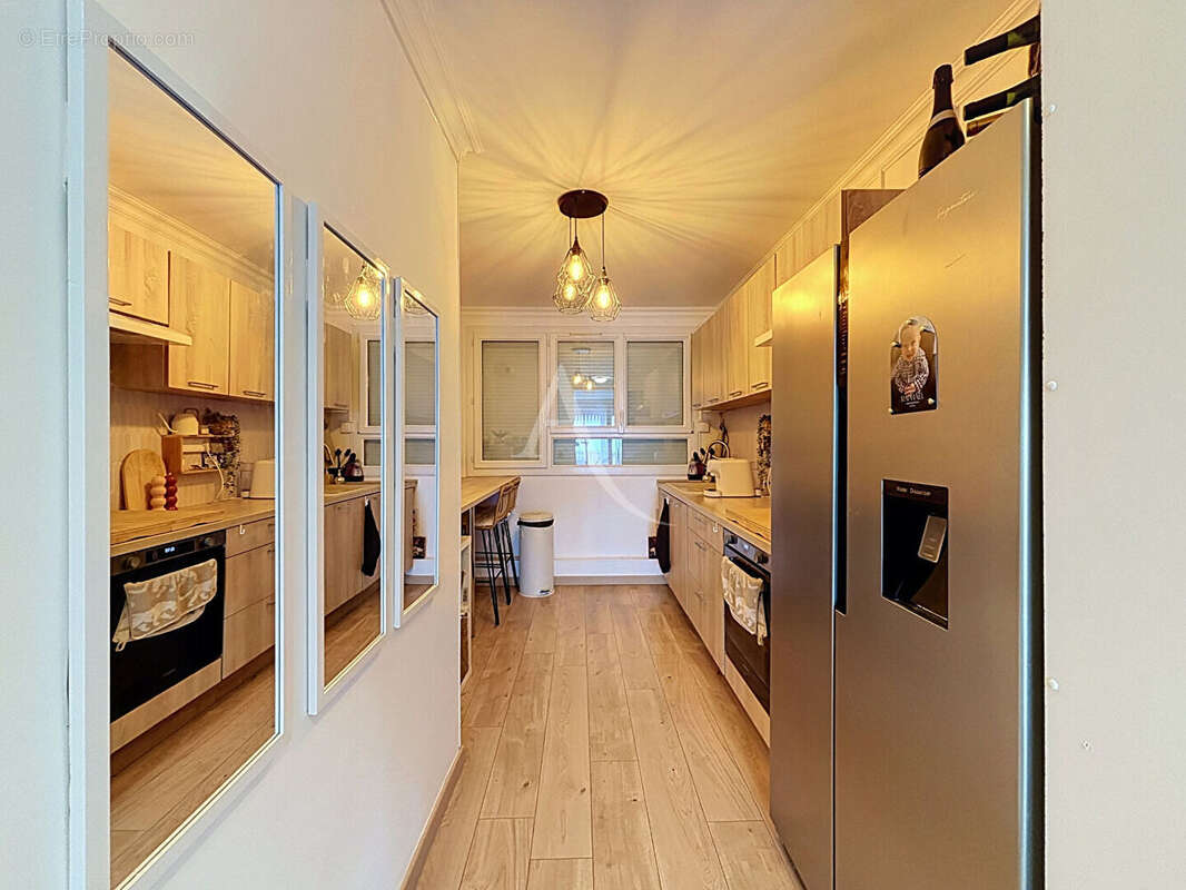 Appartement Laval 4 pièce(s) 76.30 m2 - photo 5