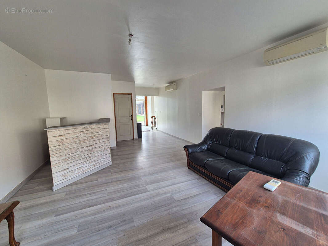 Maison à VILLENEUVE-DE-MARSAN