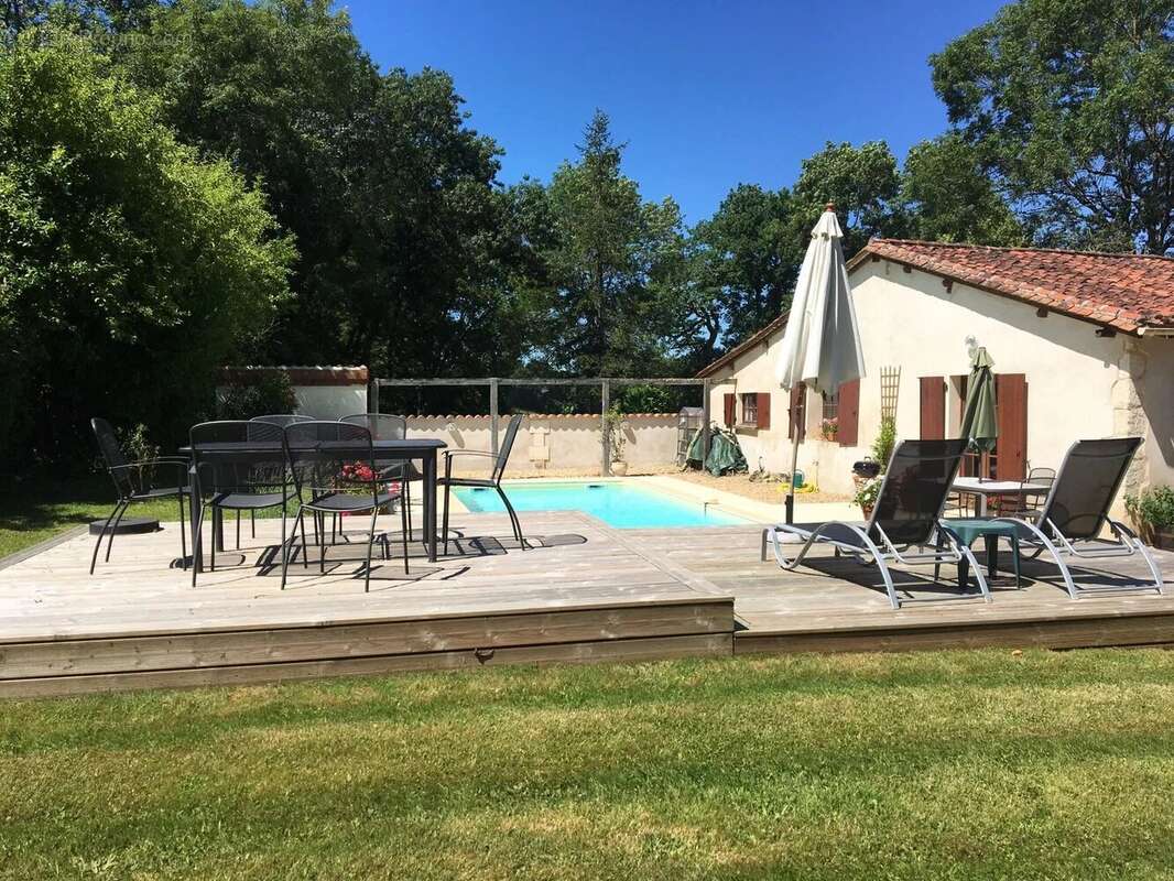 Jolie maison de deux chambres avec chalet indépendant et piscine chauffée - photo 11
