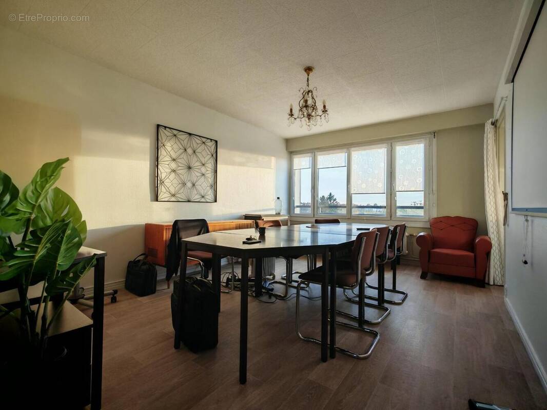 Photo 1 - Appartement à VALENCIENNES