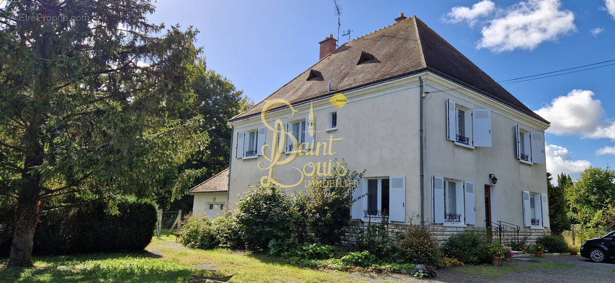 Maison à CHAVEIGNES