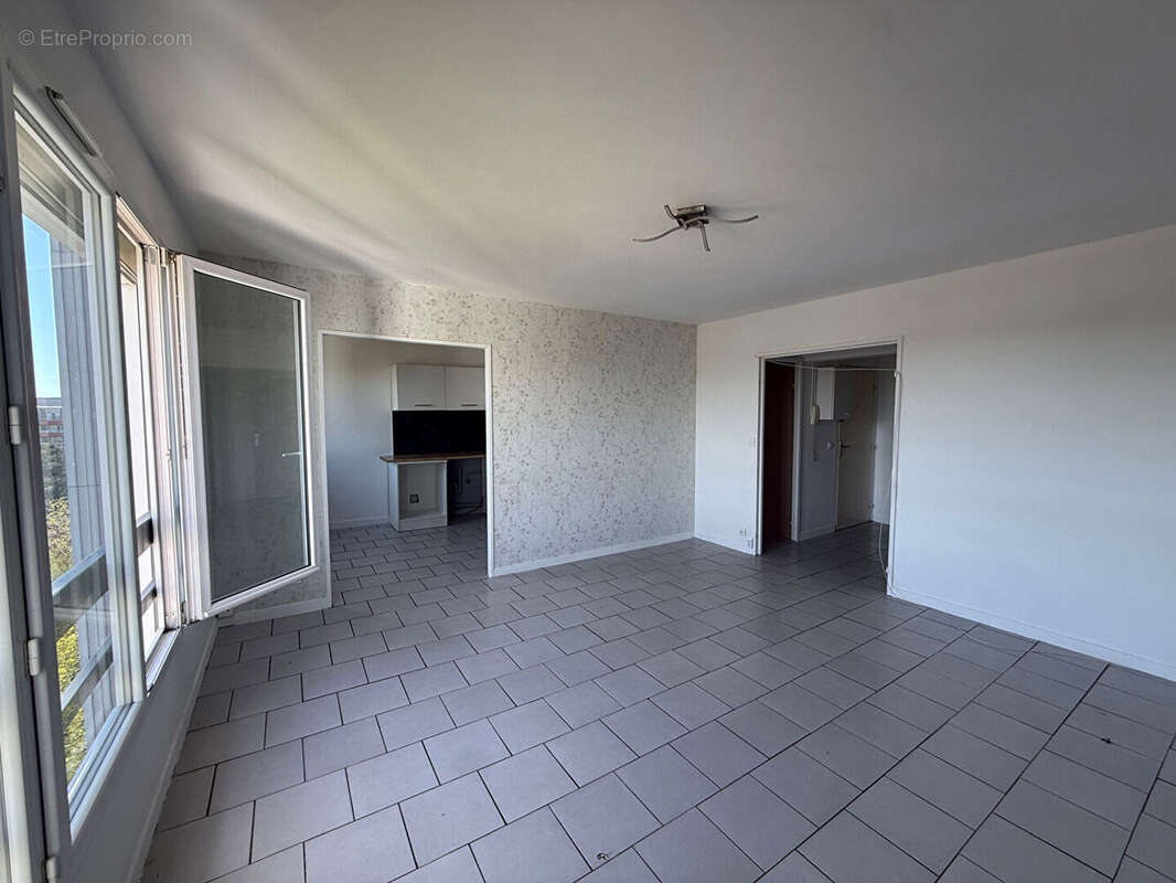 Appartement à CHARLEVILLE-MEZIERES