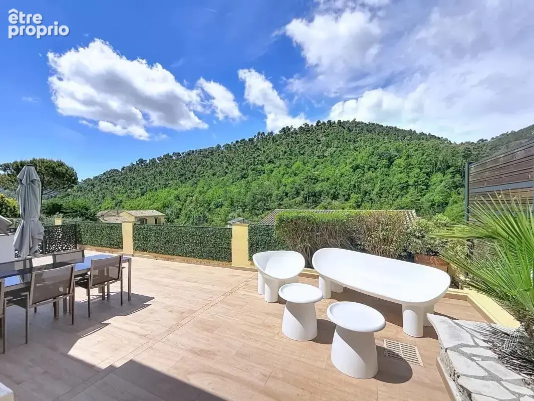 Maison 5 pièces avec piscine et garage à Tourrette-Levens - photo 17