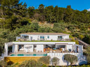 Maison à SOLLIES-PONT