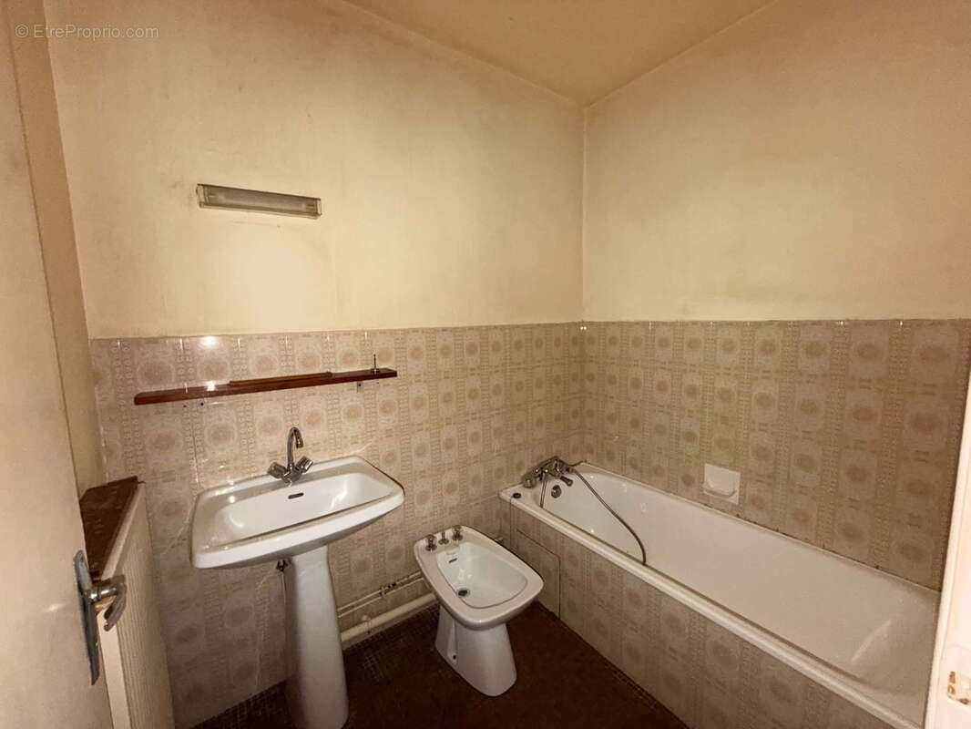 Exclusivité   toulouse saint-cyprien / fer à cheval   t2 de 39,46 m2 avec loggia de 7 m2 à rénover - photo 6