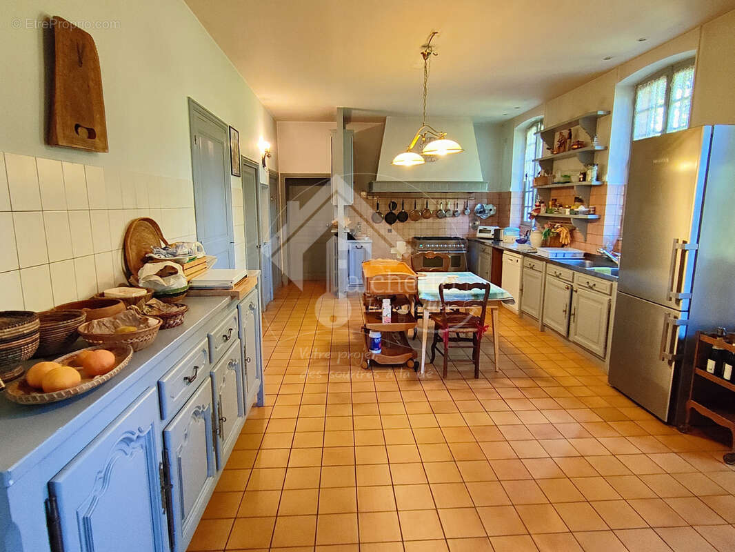 Château avec 30ha - Allier - photo 8
