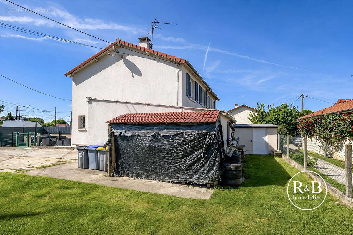 Maison Les Clayes Sous Bois 4 pièce(s) 74 m2 - photo 15