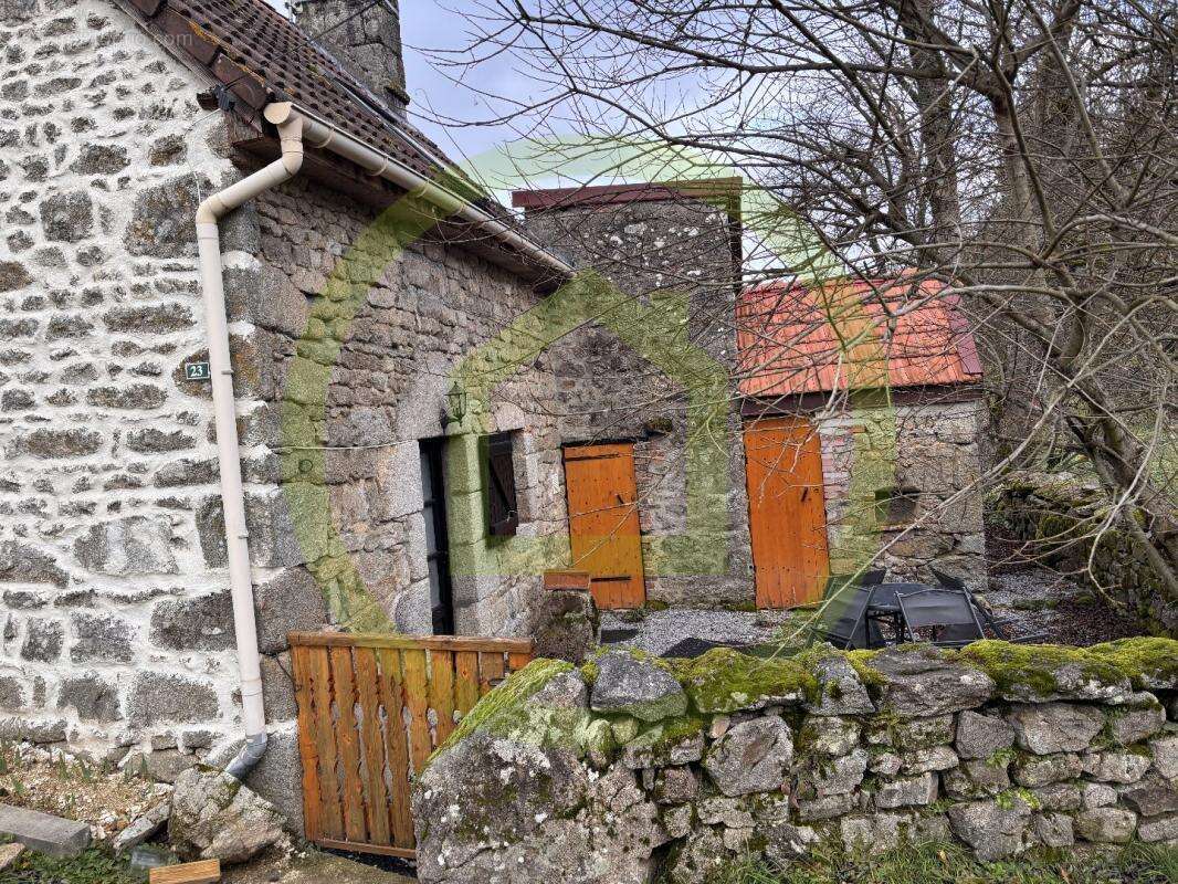 Maison à SAINT-CHABRAIS