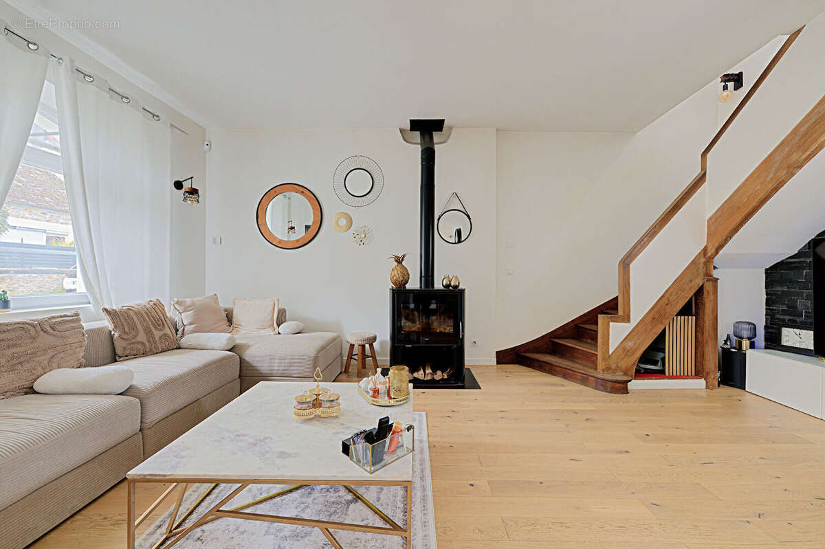 Maison à PRESLES-EN-BRIE