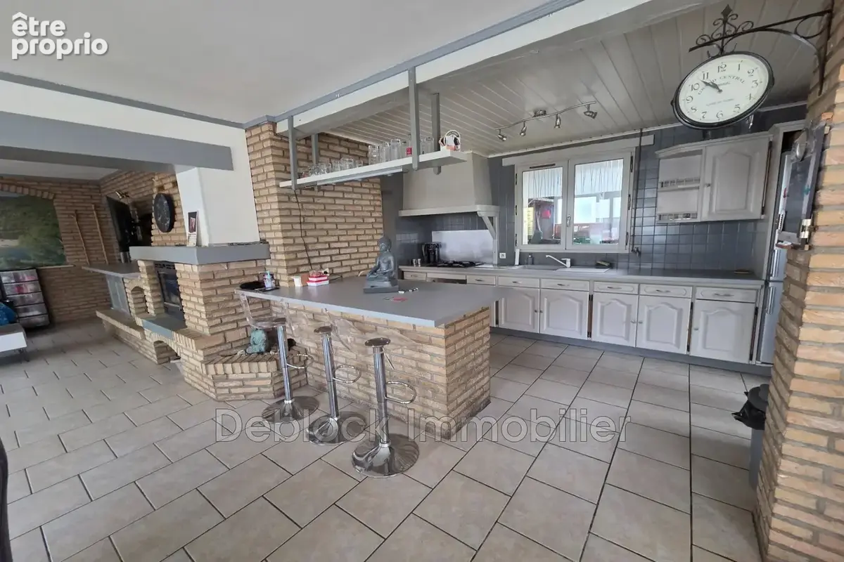 Maison 184 m² à Crochte  - photo 2