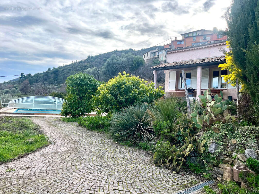 Maison à BENDEJUN