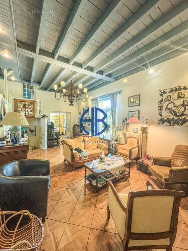 Maison à LA TOUR-DU-PIN