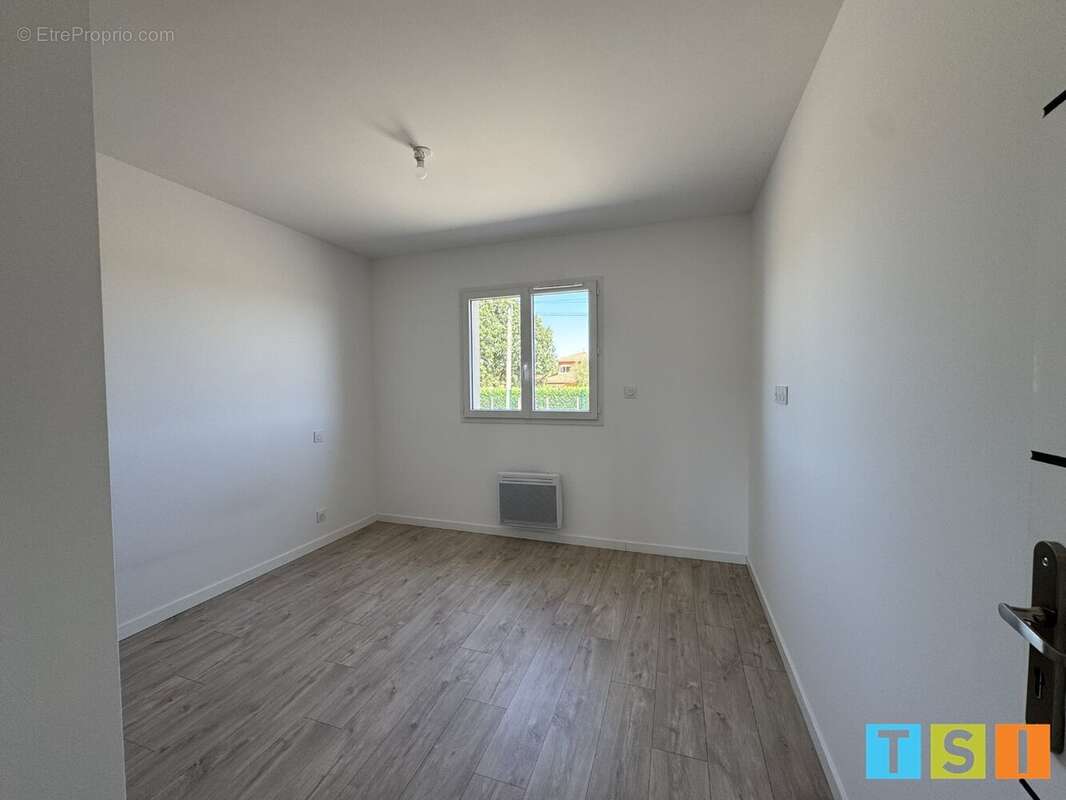 Sur les Serres Saint - Gaudinoises 130 m² de confort, sur 2060m² de terrain clos . - photo 6