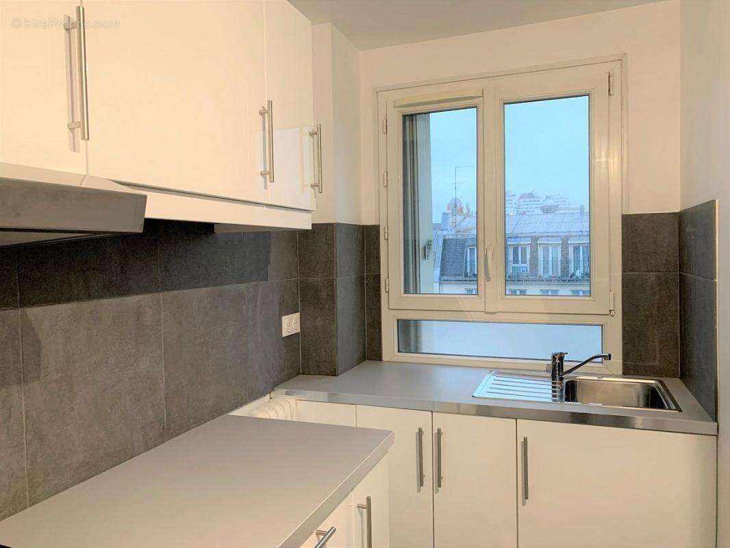 Appartement à PARIS-11E