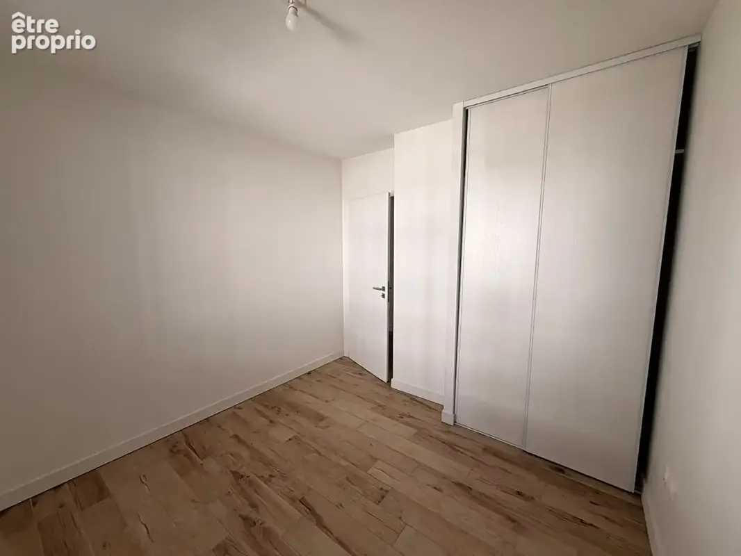 Appartement T4 - 3 chambres - Terrasse - Parking  - Cave - Proche mer - La Rochelle - photo 9