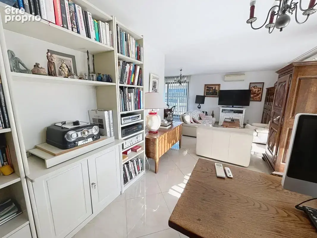 3/4 PIèces 100m² env. - Garage et Parking - photo 15